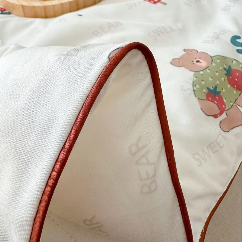 Lightweight Knitted Comforter Cute Cartoon Pattern Skin Friendly Thin Summer Quilt Air Conditioner Duvet for Home