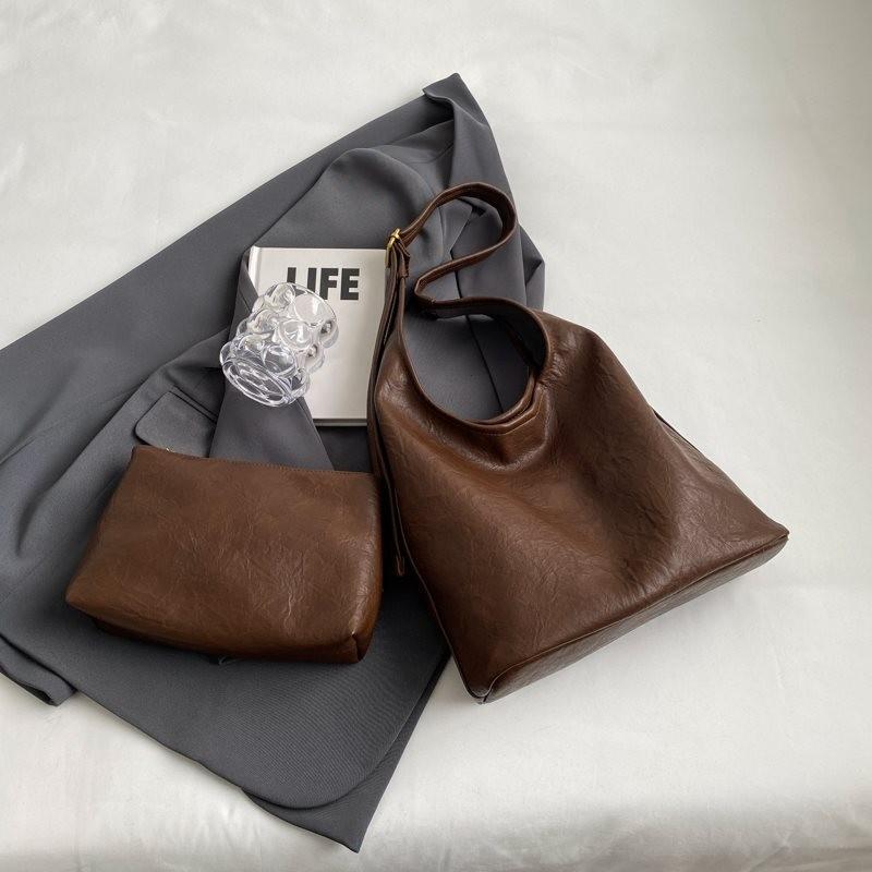 

Trendy Soft Material Unisex Retro Large Tote Bag For Women Perfect For Daily Use Coffee