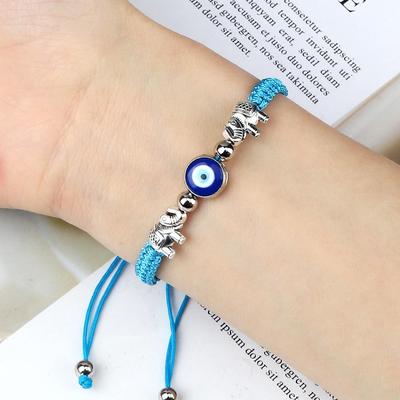 Bracciali – Braccialetti intrecciati