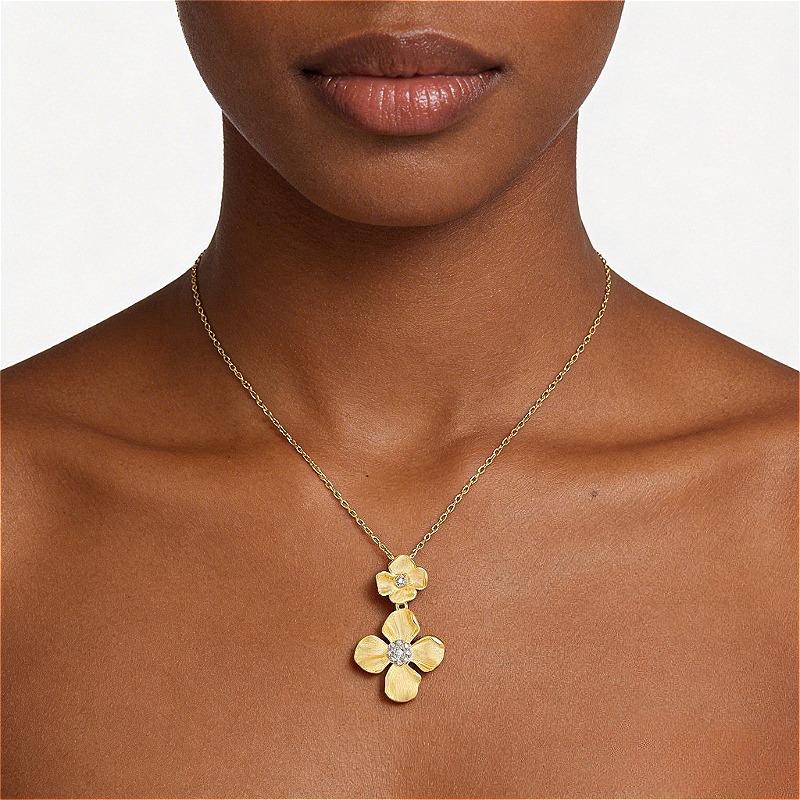 Women's Trendy Natural Stone Pendant Necklaces Flower Shape Butterfly Bezel Setting Waterproof Moissanite for Gift