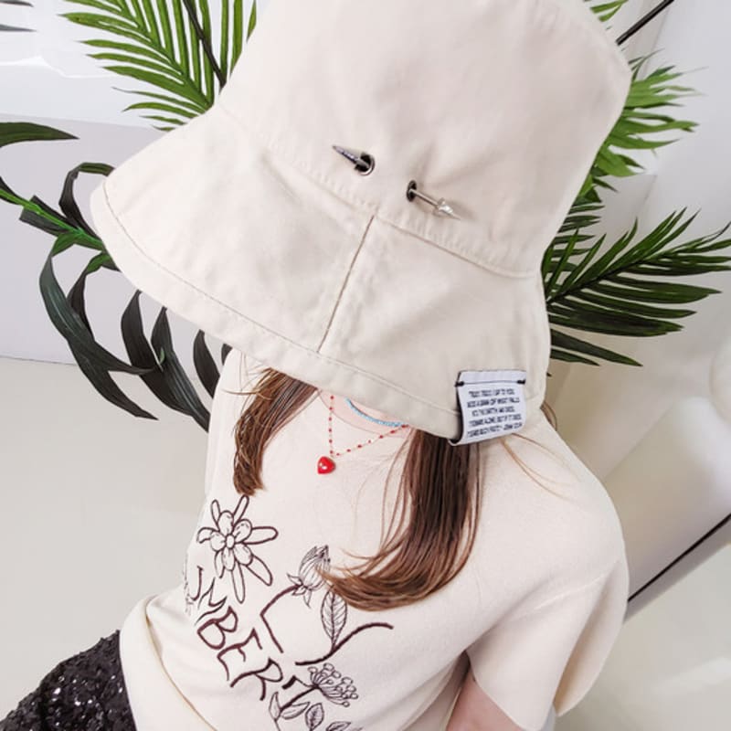 HOLY NUMBER 7 Holy Spear Bucket Hat_beige