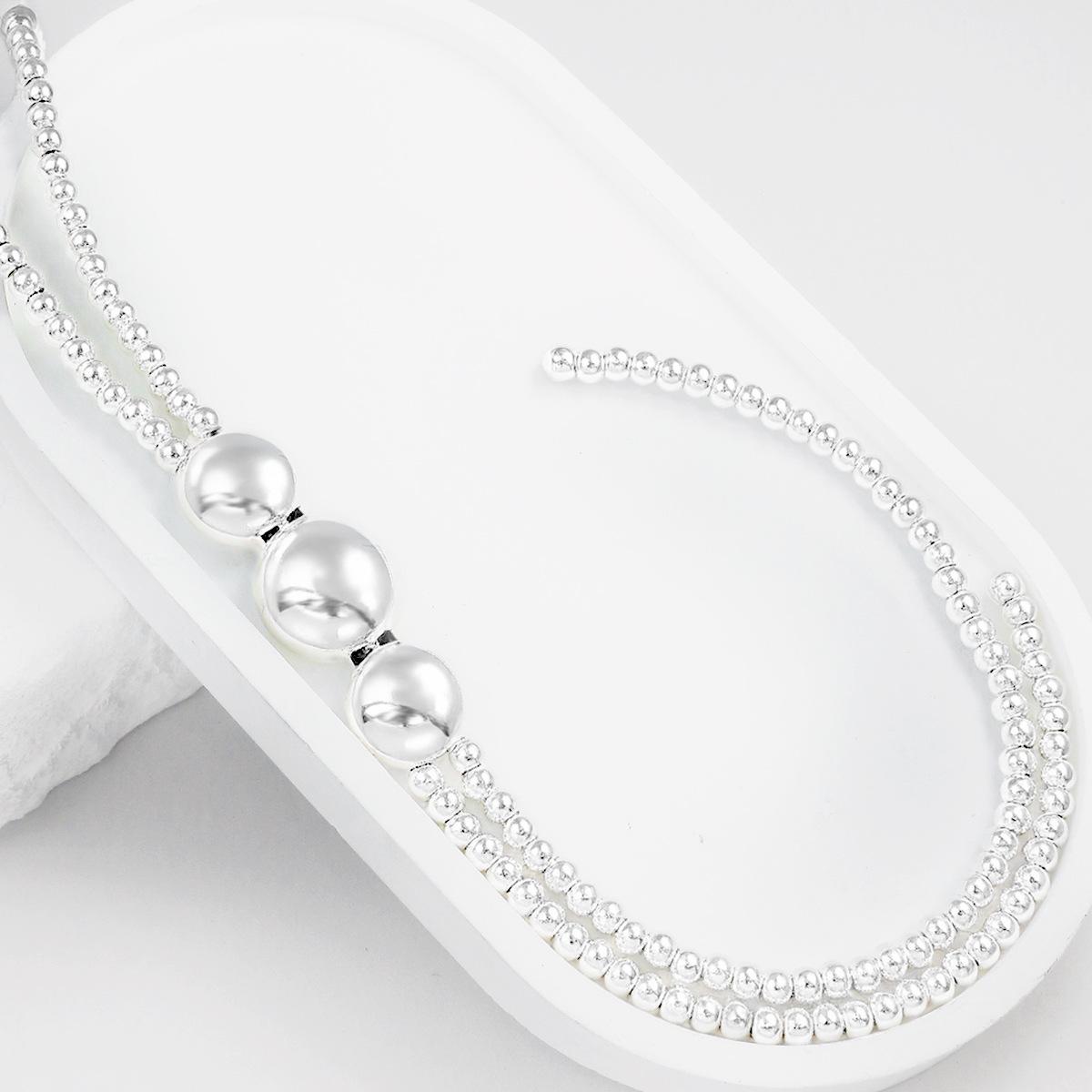 UNOde50 Handmade Three-Bead Geometric Tassel Necklace