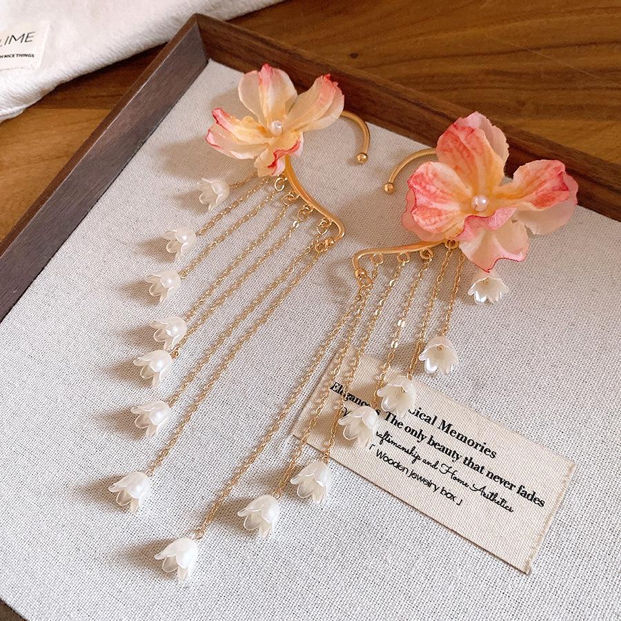 

Fabric flower pearl fringed ear hanging holiday wind fresh and sweet temperament earrings light luxury high-end earrings