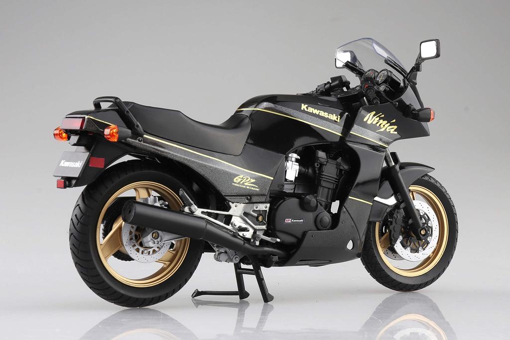 AOSHIMA Skynet Completed Bike Kawasaki GPZ900R 1/12 Black/Gold