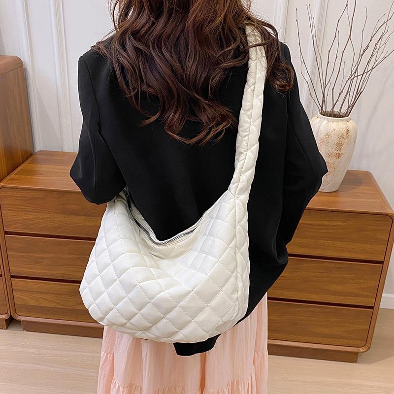 Frühling neu lässig Stickgarn Rhombus Persönlichkeit große Kapazität Pendler Ein-Schulter Tragetasche Frau