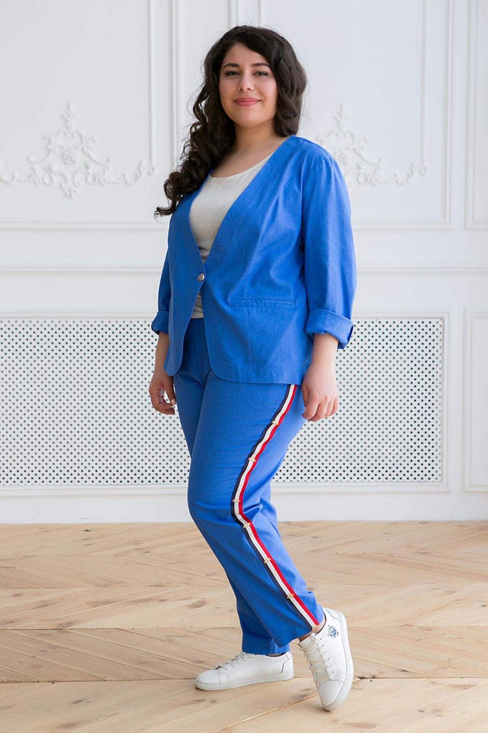 

Льняний костюм Tatiana КОРІН 6XL електричний синій колір