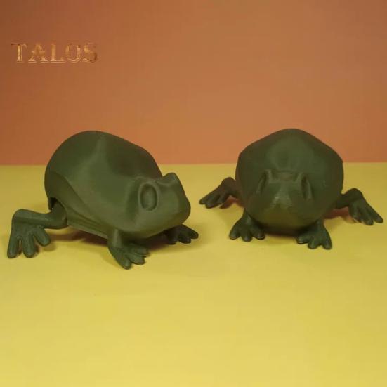 Jumping Frog Toy 3D Printed Frog Model Reptile Figurine Interactive Frog Fidget Toy for Kids And Adults School Projects