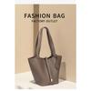 Large High-quality Leather Shoulder Vegetable Basket Bag, First-layer Cowhide, High-end Exquisite Portable Bucket Bag, Women's Bag.