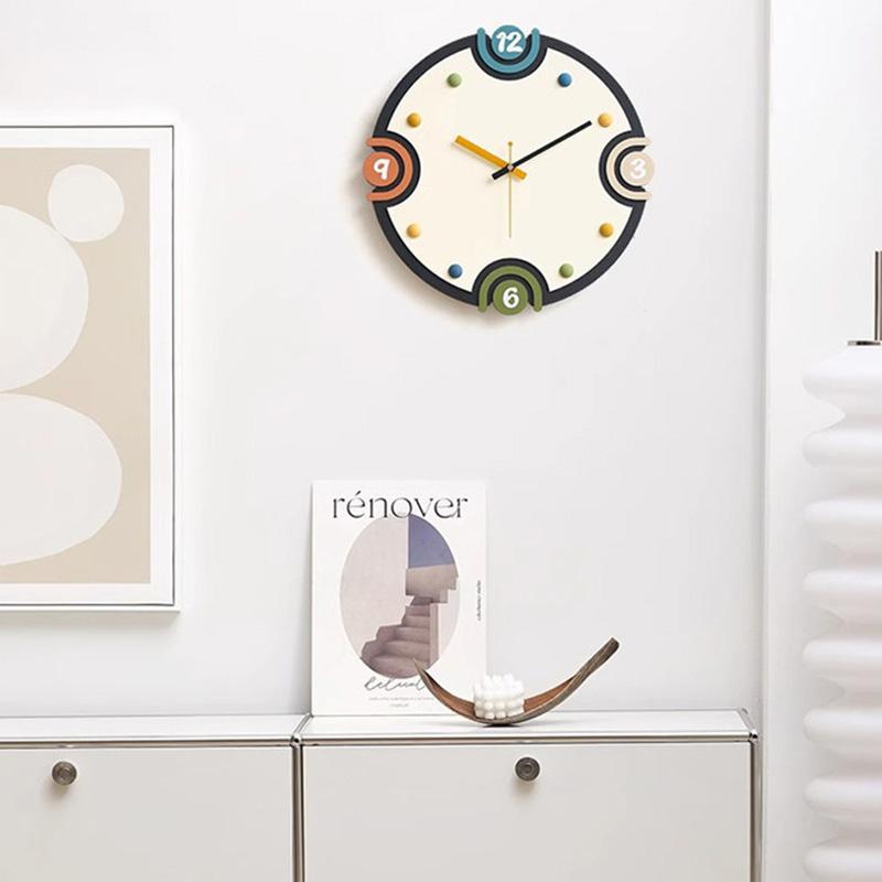Cute Interior Clock Wall Creative Design Aesthetic Silent Fashion Minimalist Wall Clocks Simple Cartoon Wanduhr Home Decoration