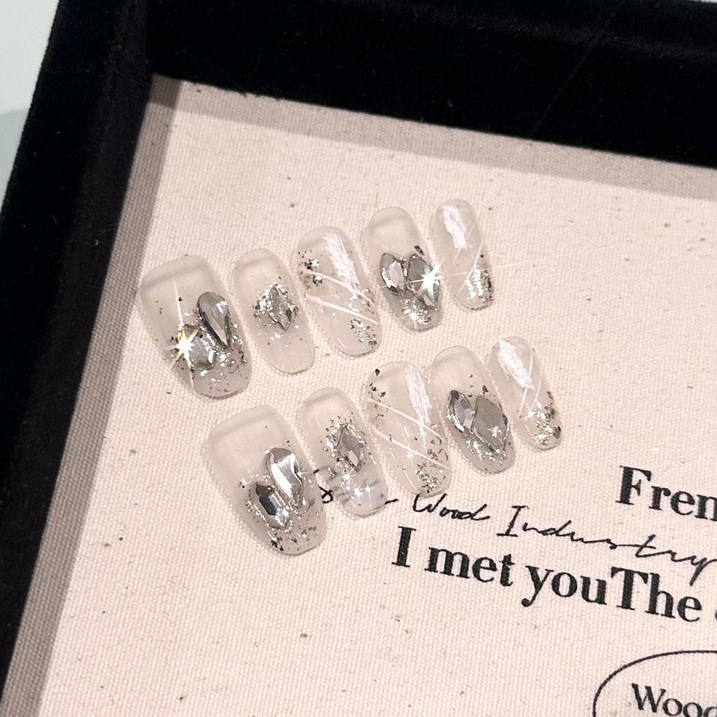 Pure‑Handmade Finished Press‑On Nails High‑End Summer Milky‑White Short‑Style Hand‑Painted Small‑Rhinestone Light‑Luxury Removable False Nail Patches