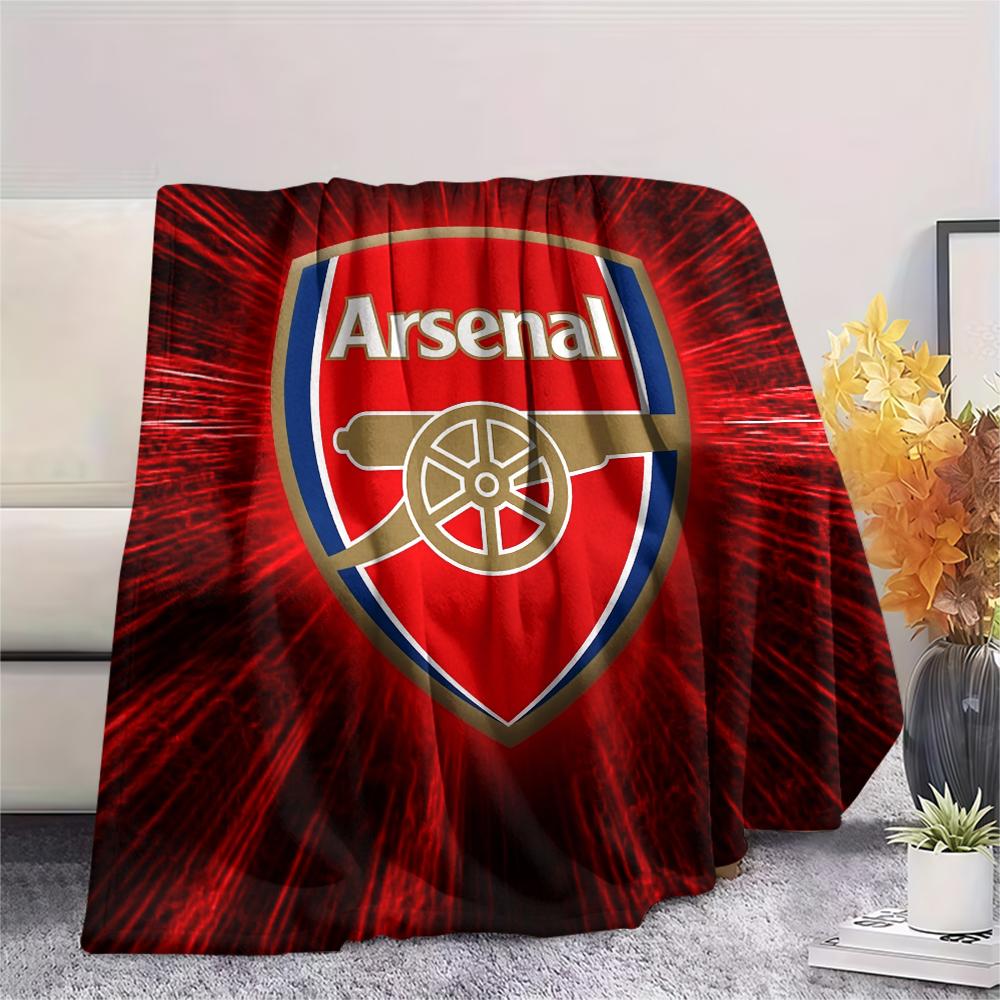 Klub Piłkarski Arsenal, Wzór Koc Flanelowy, Wysoka jakość, Wygodny na Wszystkie Pory Roku, Wystrój Domu, Ciepło i Komfort, Idealny na Prezenty.