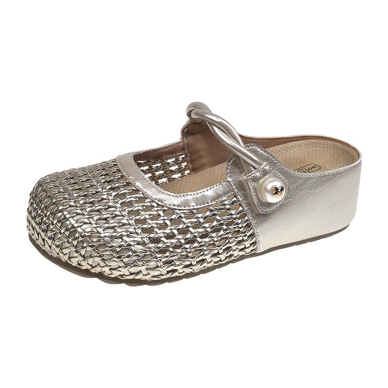 Internet celebrities with the same bag head half slippers women's autumn wear retro versatile niche explosion no heel one pedal lazy shoes