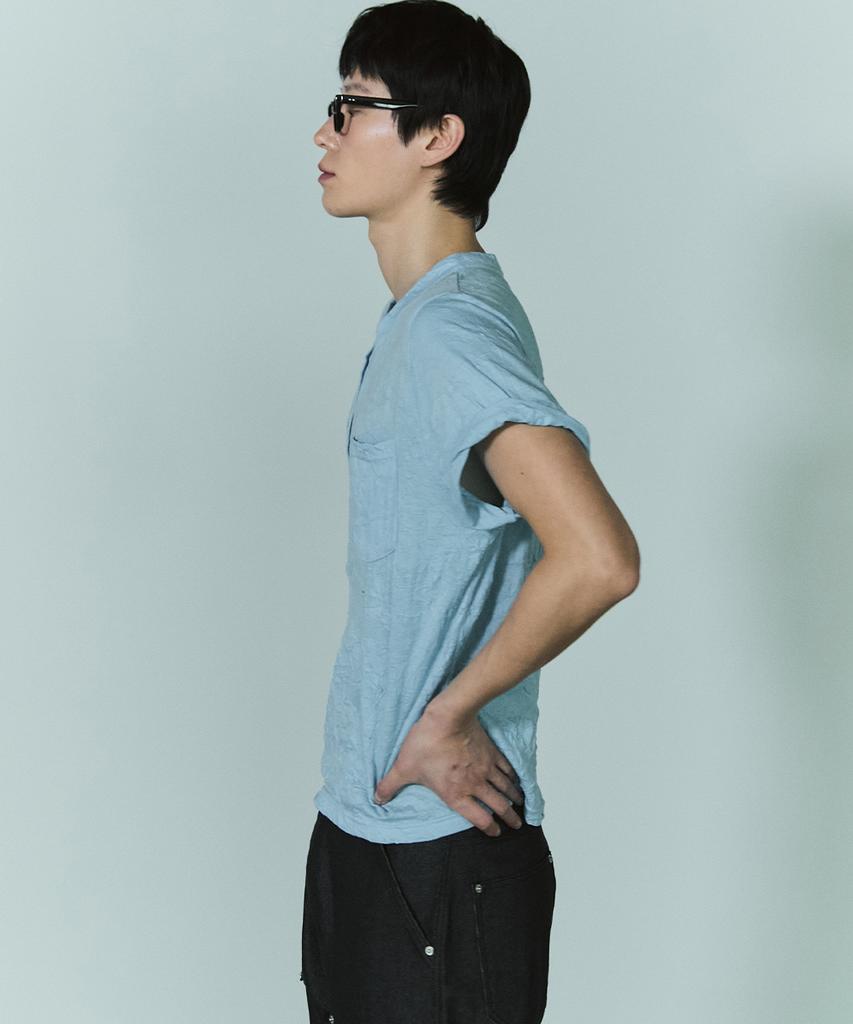 Beullusseonpeullawo Textured Henley Neck Short Sleeve T-Shirt [Blue]