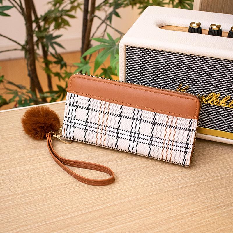 

Женский длинный кошелек осень и зима новый белый клетчатый клатч цветовая гамма один меховой шарик кошелек для мелочи цельный мех коричневый