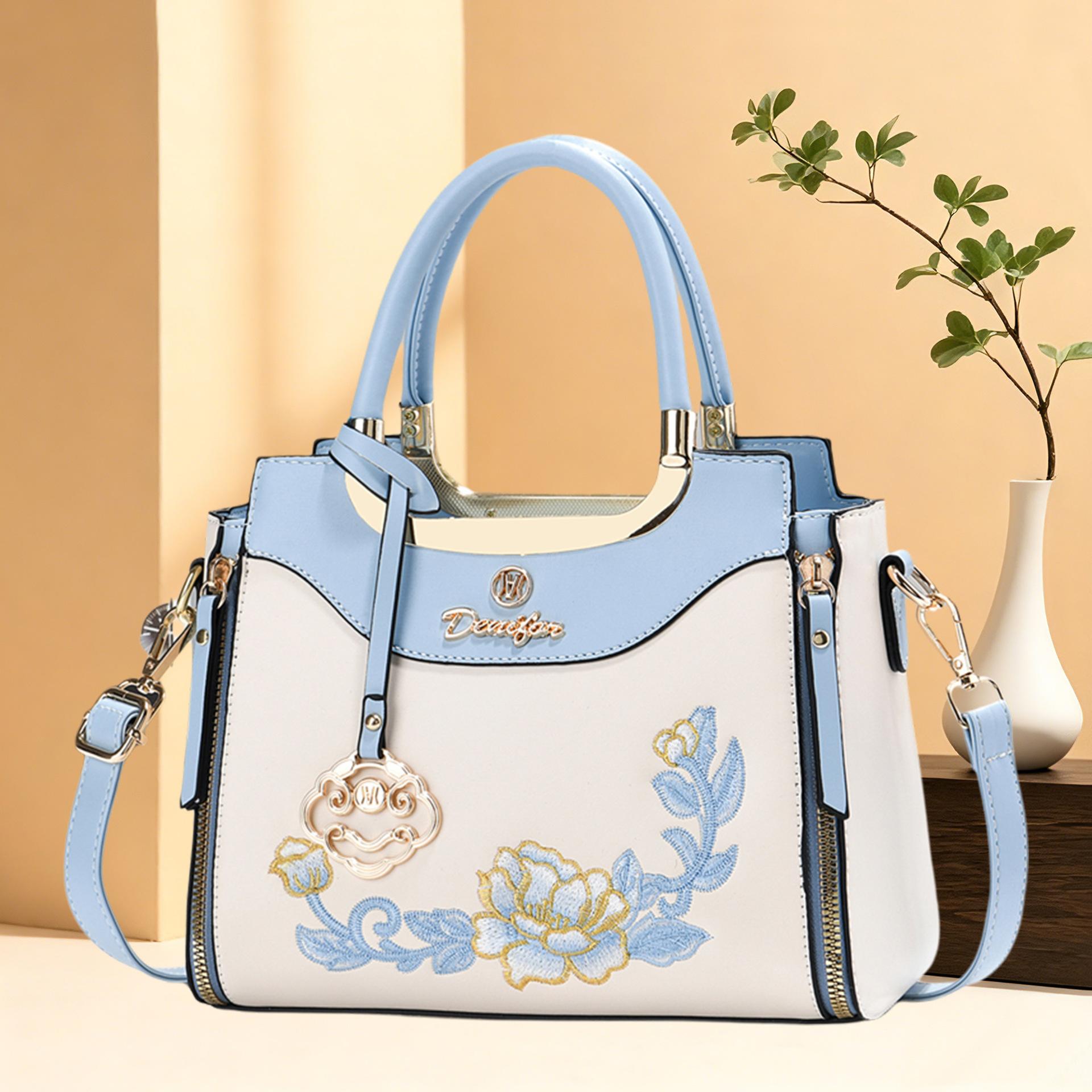Luxury Chic Chinese Embroidery Small Handbag For Mom, Stylish Versatile Shoulder Crossbody Bag Suitable For Middle Aged Ladies Daily Outing Wedding