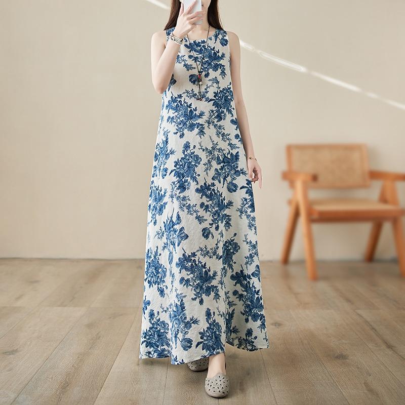 Real shot summer new bohemian long dress fattened plus sleeveless crew neck printed dress women