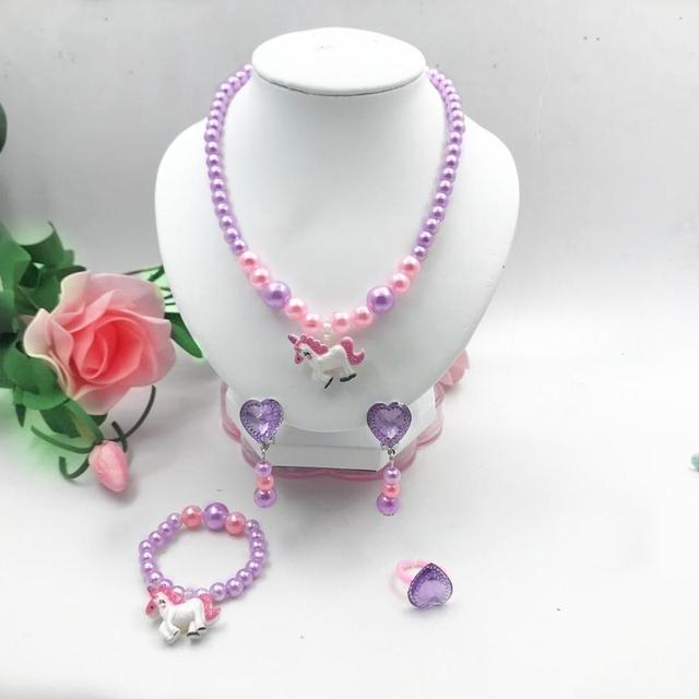 

Детский набор аксессуаров для волос, милые мультяшные украшения, 1 комплект = 5 шт., ювелирные аксессуары, ожерелье, браслет, шпилька, высокое качество фиолетовый