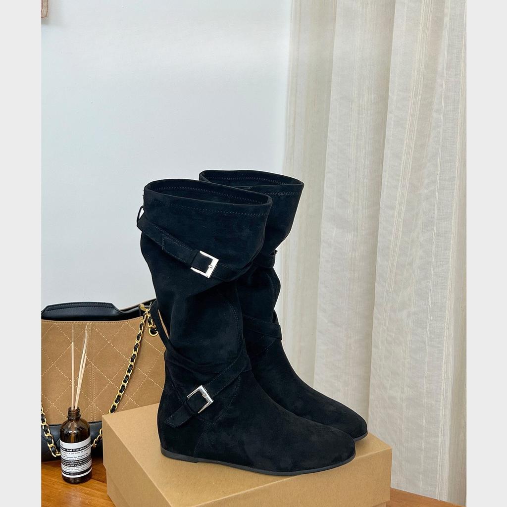 New Women's Autumn and Winter Height-increasing Shoes, Pleated Shoes, Round-toed Buckle Mid-calf Boots