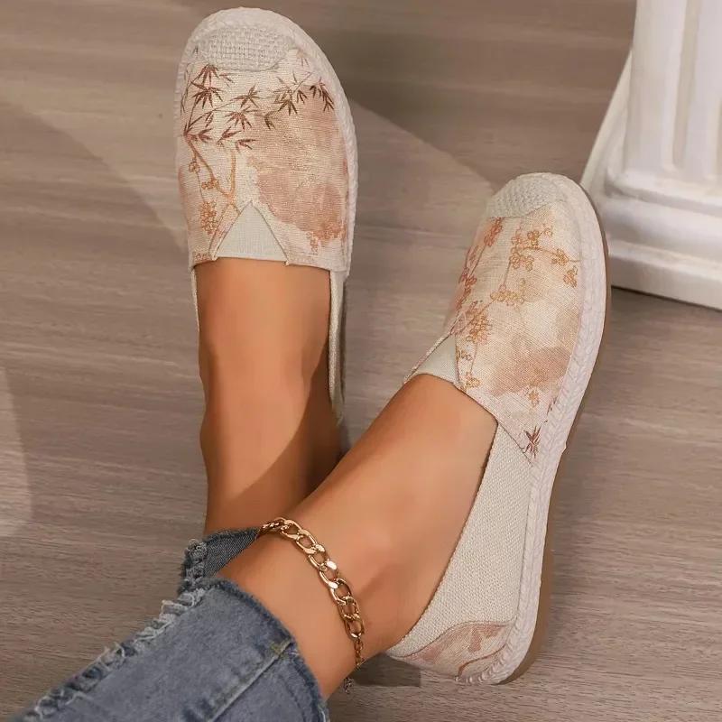 Fashion Women's Heeled Shoes Square Heel Anti-slip Round Head Shallow Mouth Women Shoes Breathable Spring Autumn Outdoor Leisure Loafers
