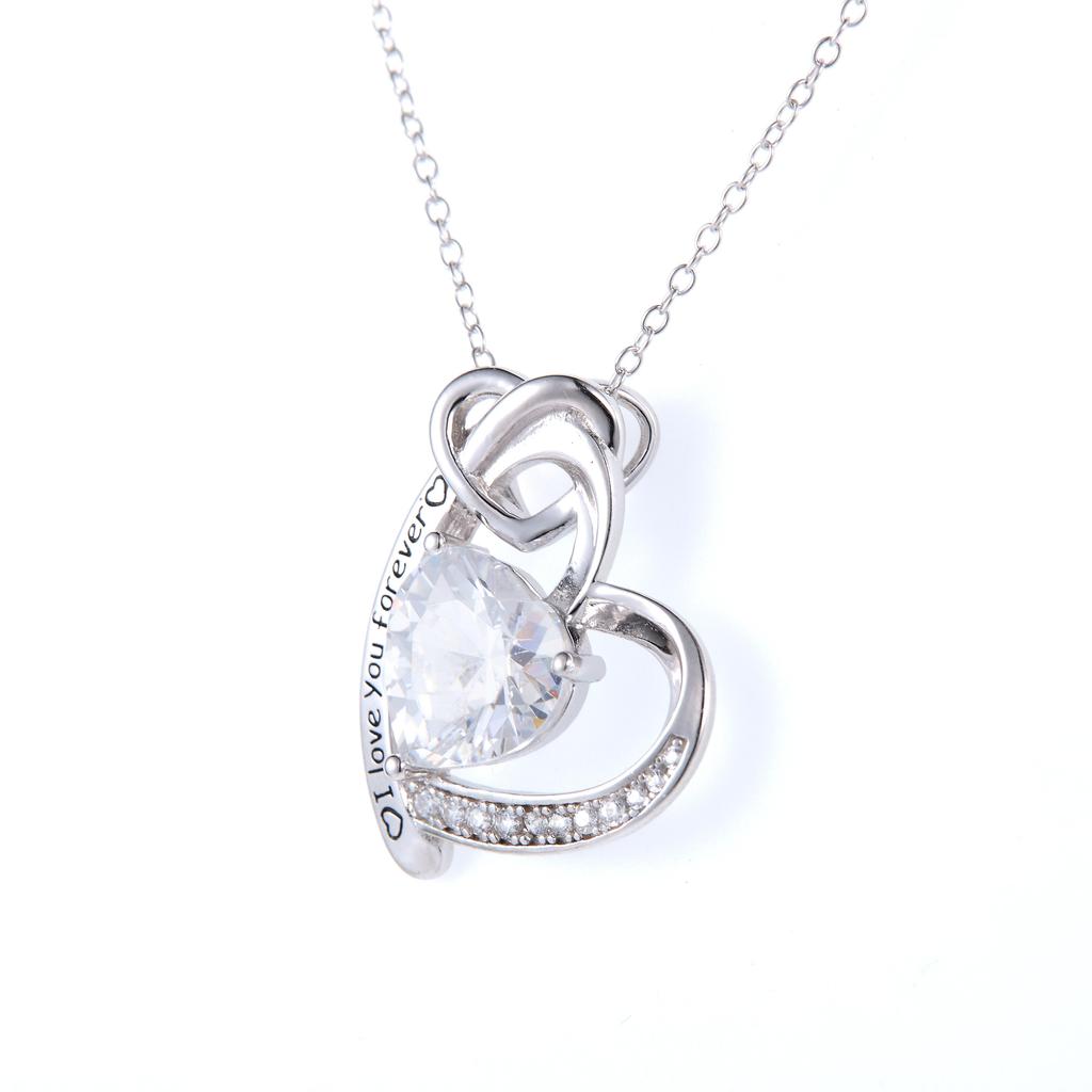 Exquisite necklace with heart-shaped pendant, "embrace of mother and child" jewelry, elegant accessories for women on mother's day