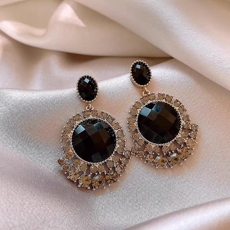 Elegant Gold-Plated Black Zircon Stud Earrings - Niche Design for a Luxurious Fashion Statement