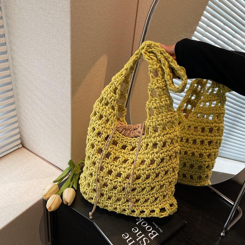 Niche Woven Bag Women's New Retro Hollow Shoulder Bag, Loose Beach Tote Bag