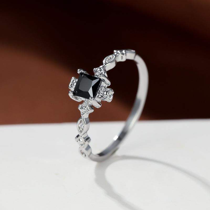 

Fashion Explosion Exquisite Small Topaz Ring Women s Diamond Blue Topaz Ring Jewelry no. 6