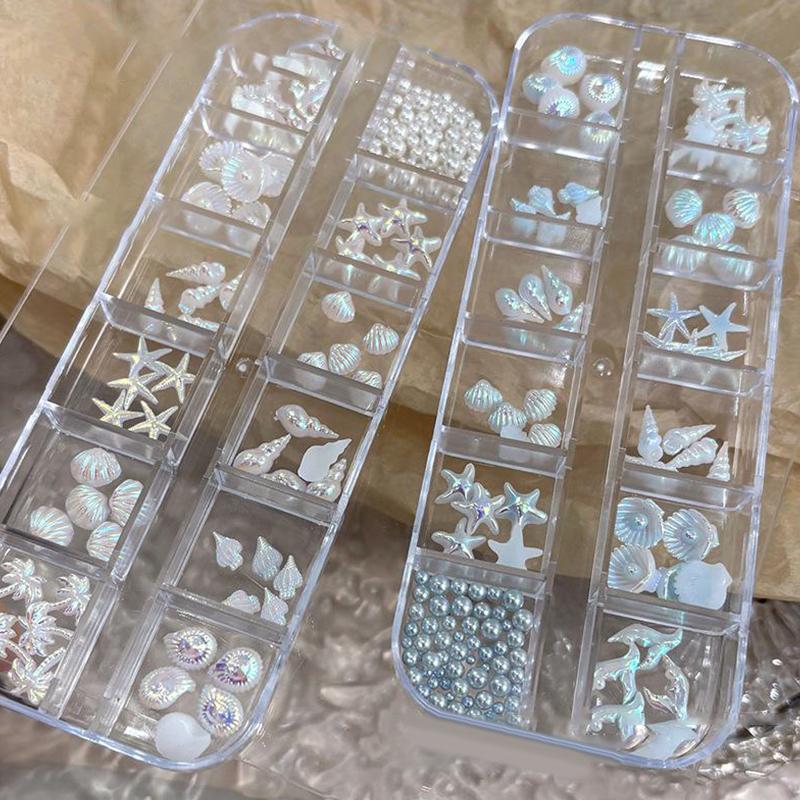 12 Komór/Pudełko Niebiesko-Białe Charmsy do Paznokci Muszla Rozgwiazda Ogon Syreny Akcesoria do Manicure 3D Dla Marzycielskiego i Oceanicznego Wyglądu Manicure