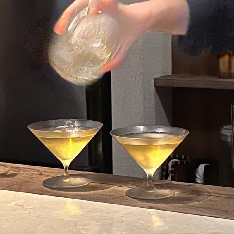 Japanese-Style Low-Foot Small Capacity Triangular Martini Glass Creative Cocktail Glass For Home Bar