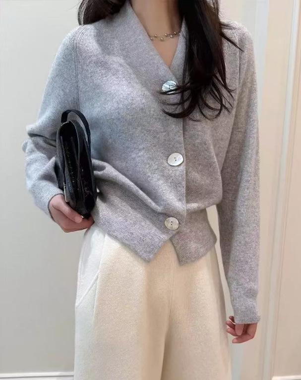 Women's 100% Wool V-Neck Cardigan - Soft, Loose Knit with Long Sleeves for Autumn/Winter 2026