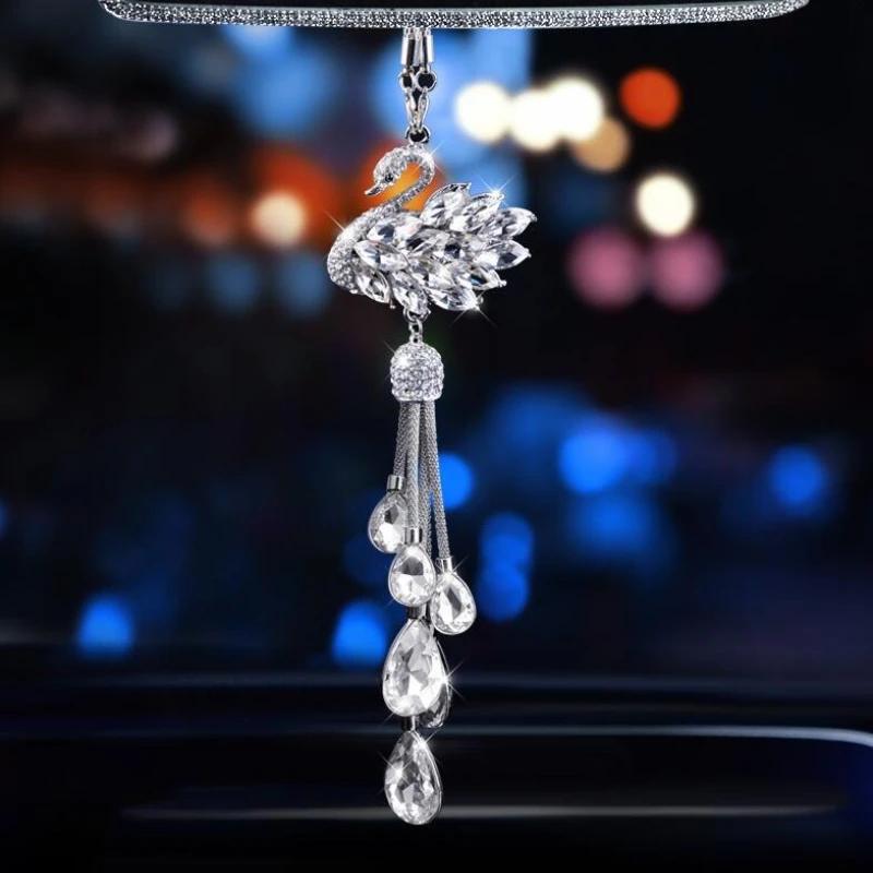 

Luxury Rhinestone Car Pendant Crystal Swan Creative Cute Rearview Mirror Hanging Female Car Interior Decoration Pendant