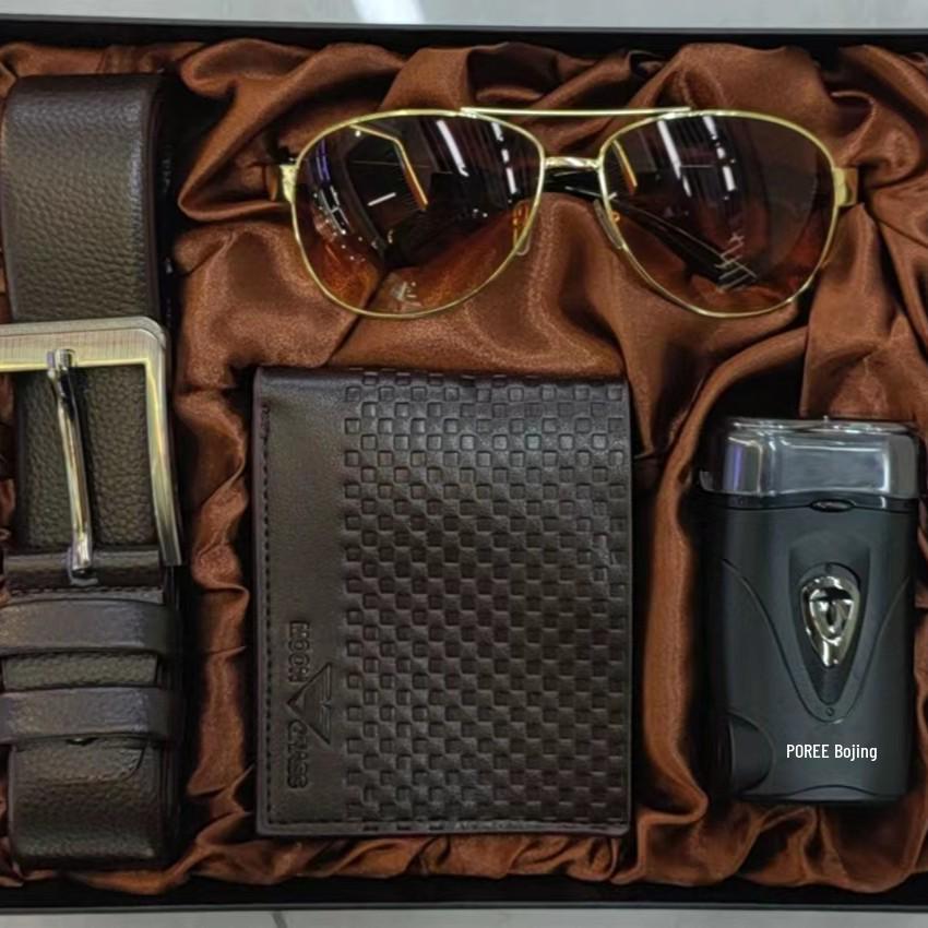 

Мужской подарочный набор: Элегантный набор часов, ремня и кошелька - 6 предметов