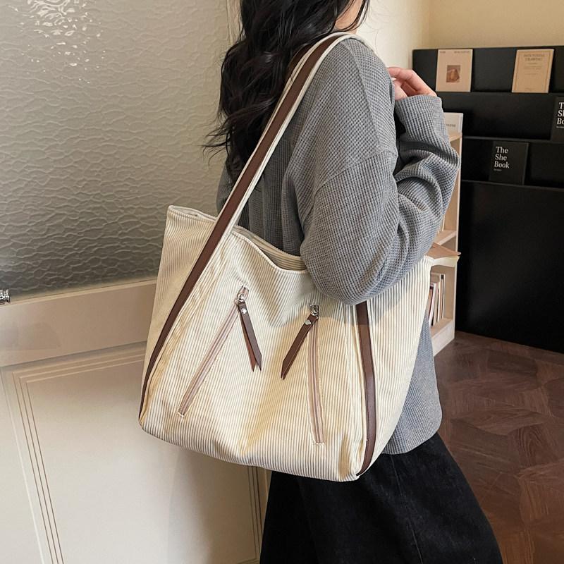 Corduroy canvas bag for women, relaxed style, large capacity tote bag, niche versatile casual shoulder commuter tote bag грязно-белый
