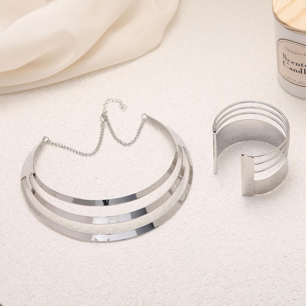 European and American Personalized Jewelry Set, Multi-layer Collar Bracelet Stud Earrings 3-piece Set of Decorations