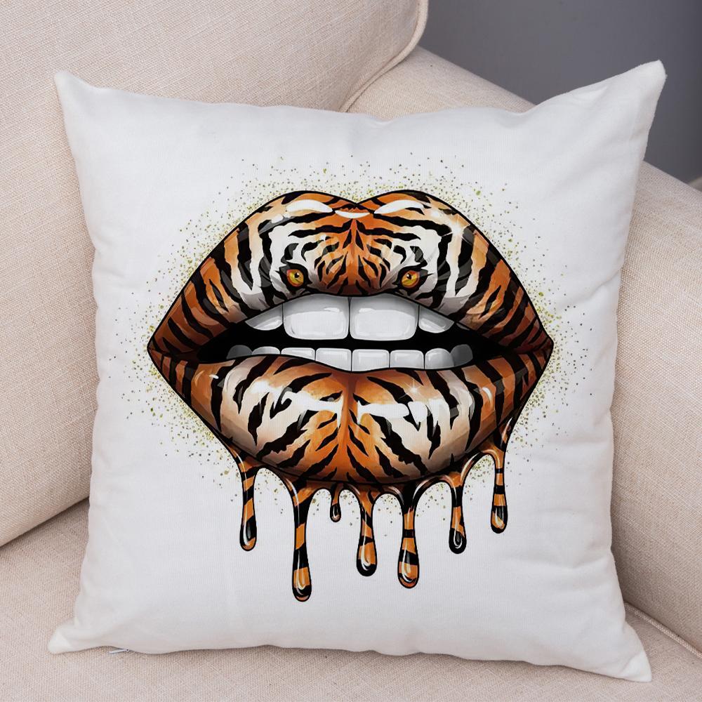 Bold Lip Art Pillowcase Double Print Leopard Pattern Cushion Cover Soft Plush Vibrant Design Pillow Case for Sofa Home Car
