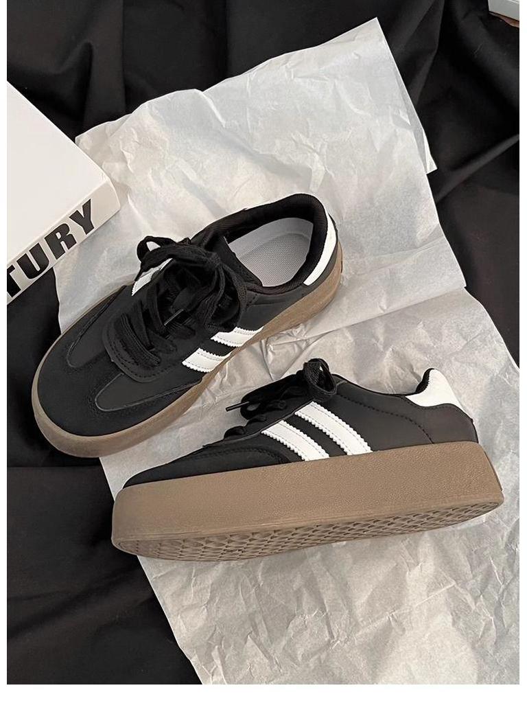 Women's Lightweight White Sneakers - Spring/Autumn 2025, Versatile & Wear-Resistant with Soft, Non-Tiring Soles