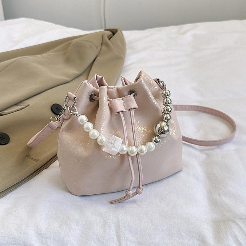 Fashionable 2024 Street Style Pu Chain Bucket Bag For Women With Quilted Stitching