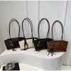European American Retro Tote Bag Korean Fashion Shoulder Bags Advanced Simple Handbag New Large Capacity Pendant Versatile Bags