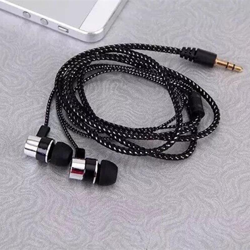 Wired In-Ear Earphones Stereo Bass Sound Noise Cancelling Headphones with Mic for Sports Gaming Commute