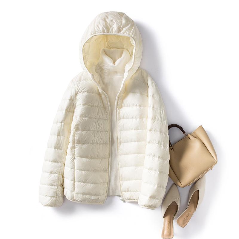 2024 Winter neue leichte Daunenjacke Damen mit Kapuze kurze Damen große Größe weiße Entendaunen Damenjacke Damenbekleidung