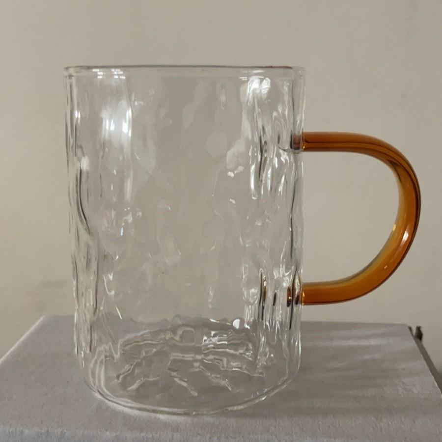 Högkvalitativ Värmetålig Kaffemugg i Glas med Handtag för Damer - Explosionssäker och Idealisk för Te eller Kaffe.