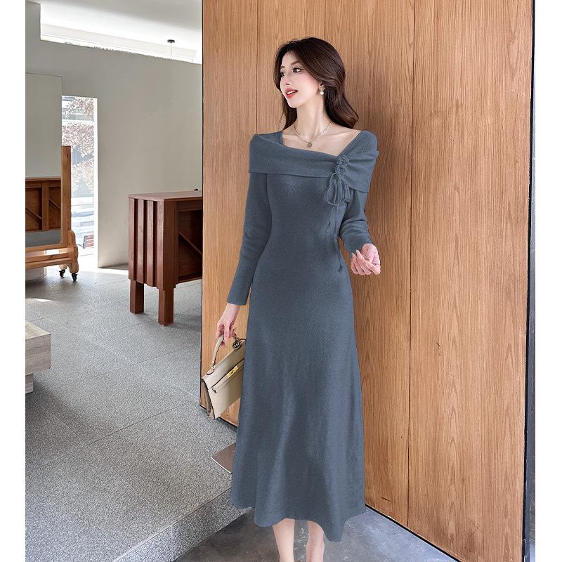Elegant French Knit Square Neck Dress: Autumn-Winter Waist-Cinched Wool Ensemble Large серый