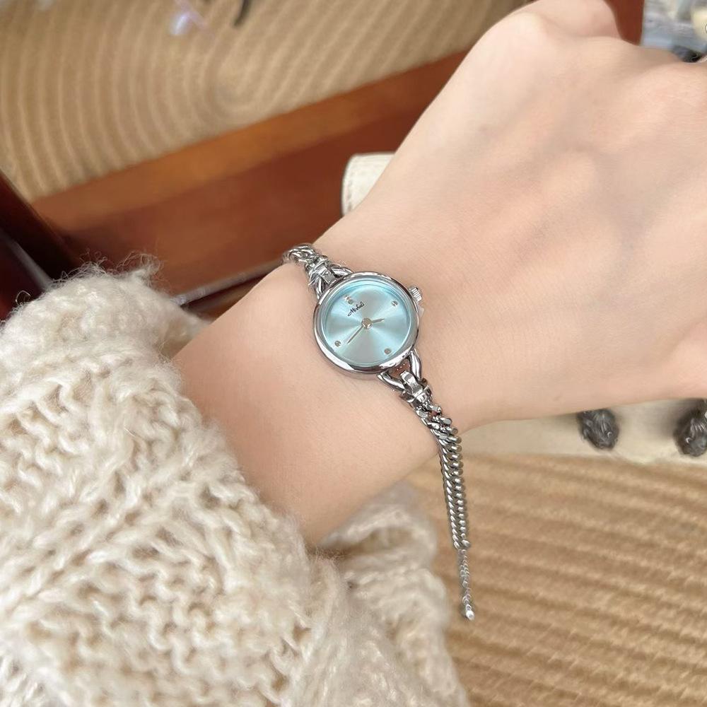 Small Gold Watch Bracelet With Thin Strap Trendy Women'S Watch Simple And Small Temperament