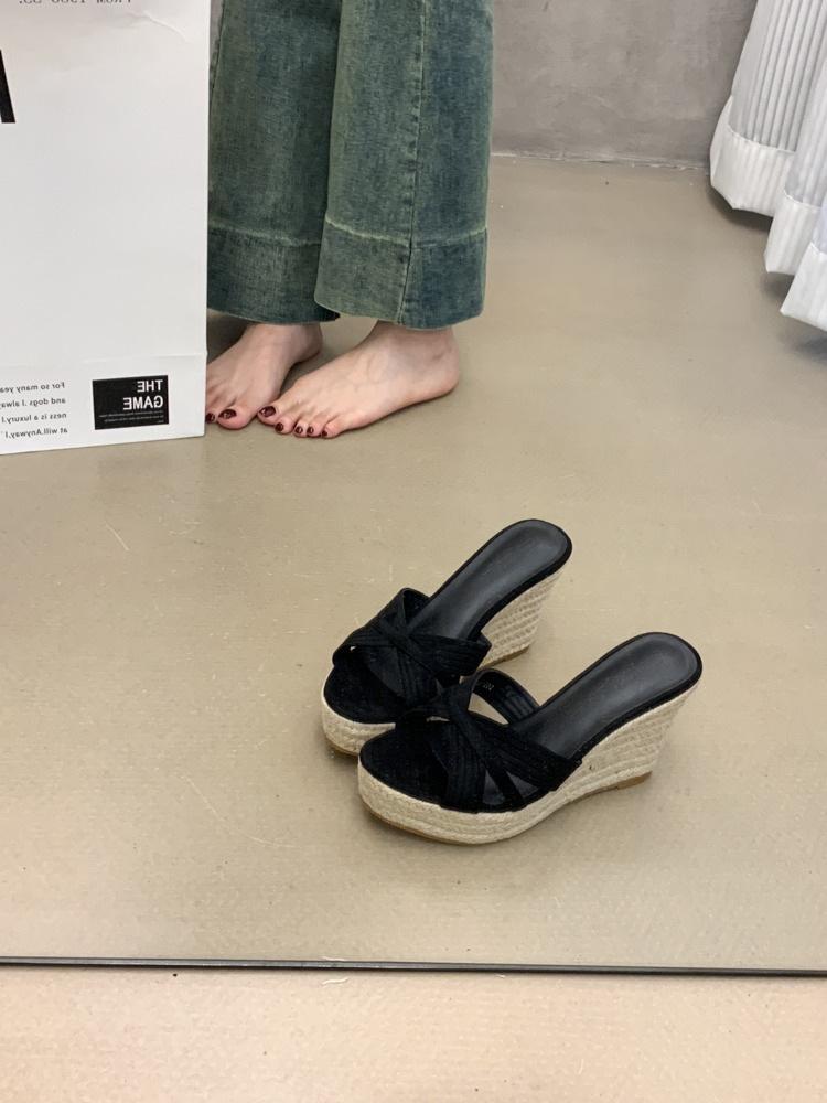 Thick-soled Slope Heel Cool Slippers for Women To Wear 2025 Summer New High-heeled Hemp Rope Fashion Heightening Muffin Shoes Cool Slippers for Women