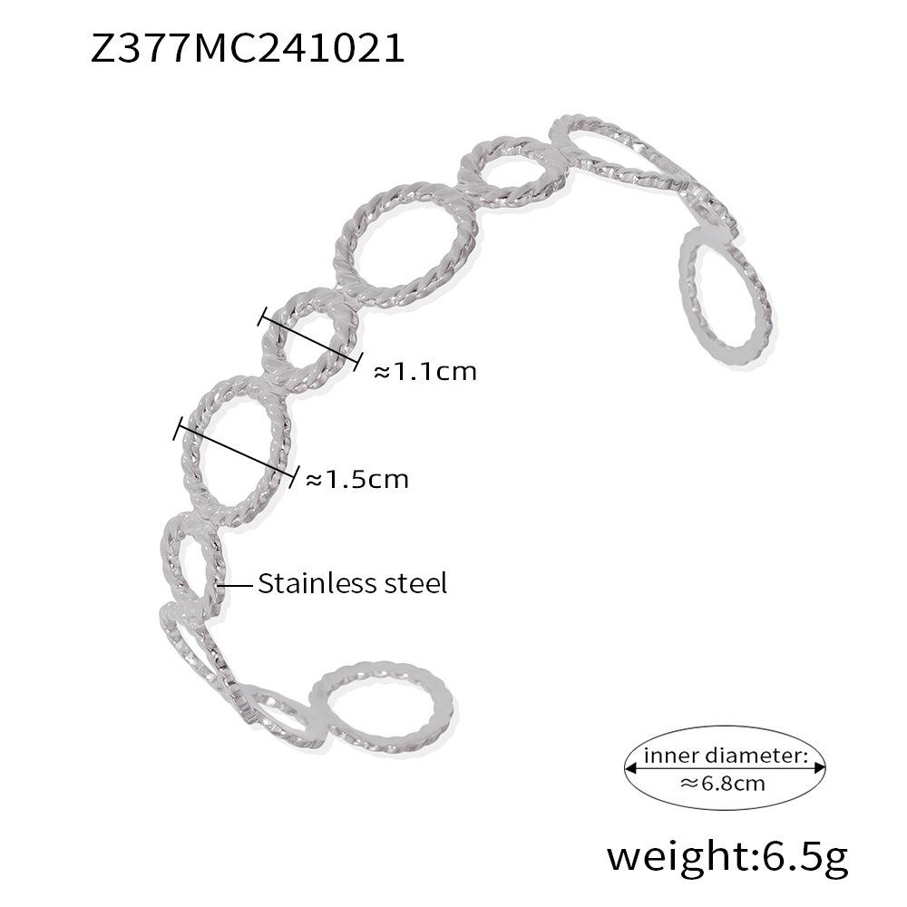 Qiong Yao Openwork Spliced Ring Bangle: European & American Style, 18K Gold-Plated Stainless Steel Bracelet