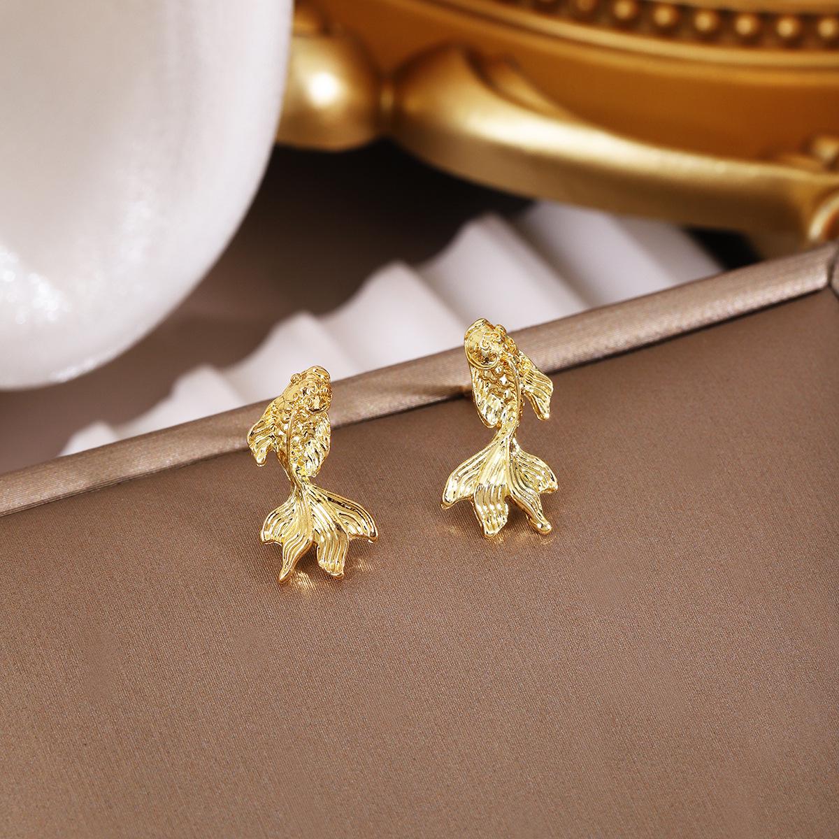 Silver Needle New Chinese Style Koi Earrings - Minimalist Goldfish Design for Women
