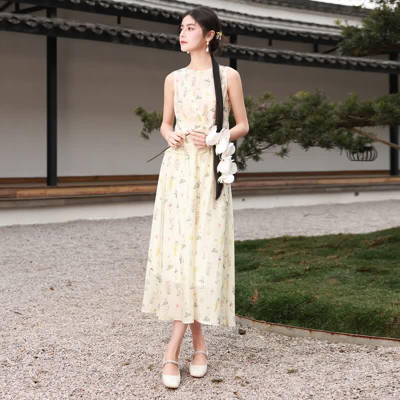 Sancai Tencel Embroidered Sleeveless Top & Skirt Set