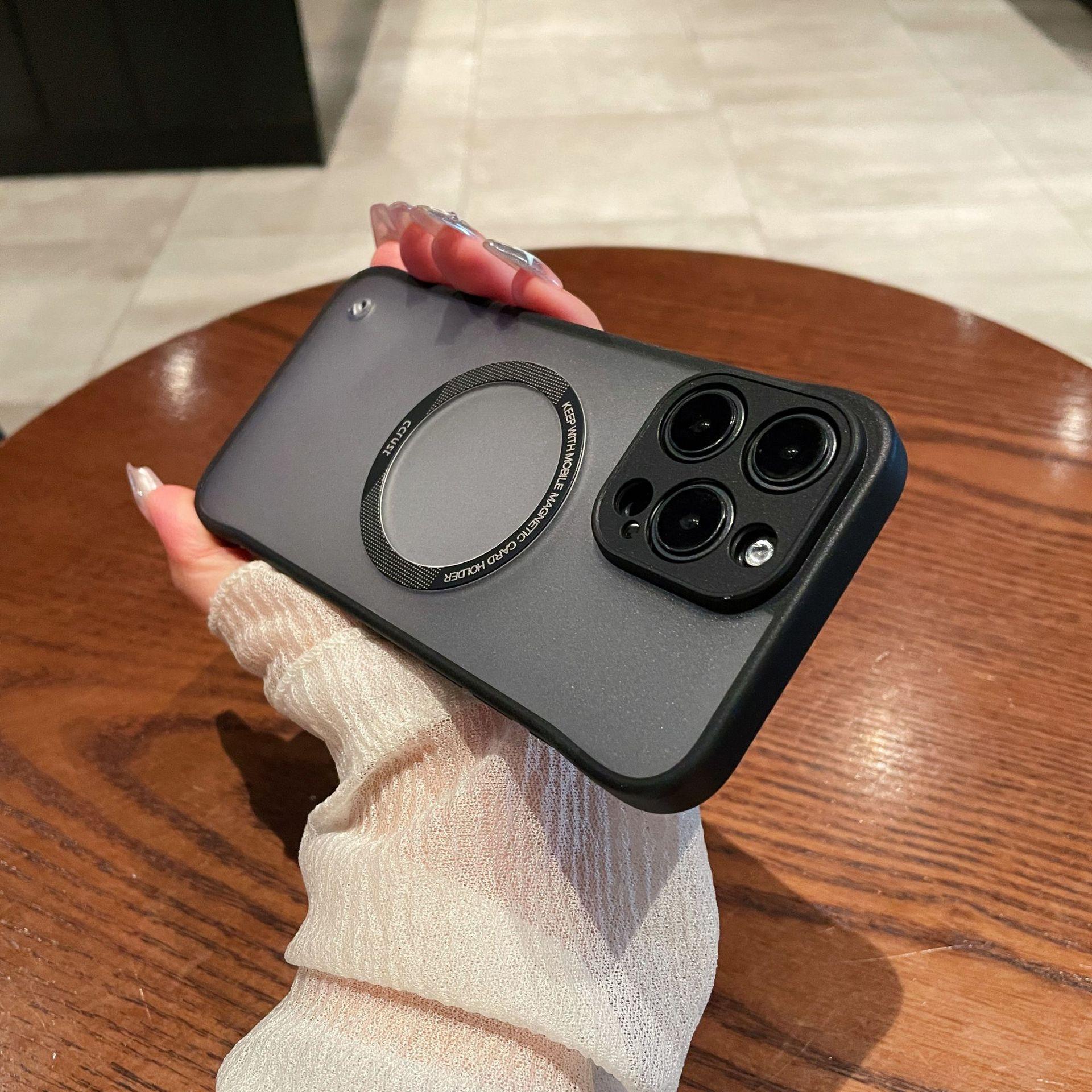 

IPhone 16 Безрамочный Магнитная Адсорбция Подходит для Apple 15 Promax Чехол для мобильного телефона 13/14 Кожа Матовый Защитный Чехол Apple 13Promax чёрный