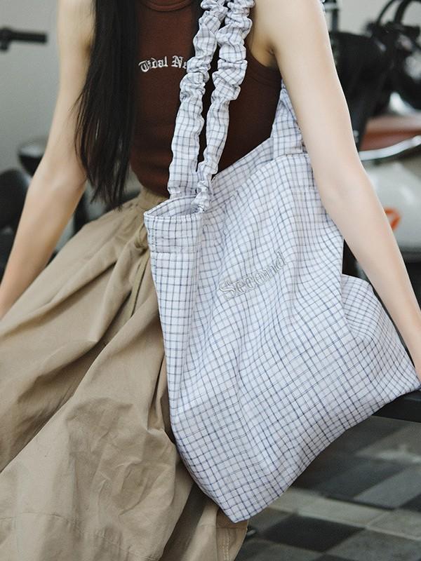 Minimalist Nylon Tote Bag With Top Open Closure And Inner Phone Pocket For Work And Shopping