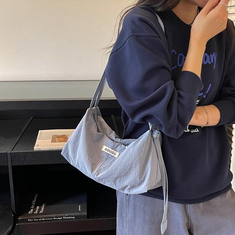 Casual Nylon Hobo Shoulder Bag with Zipper Closure Crossbody Purse for Women Daily Travel